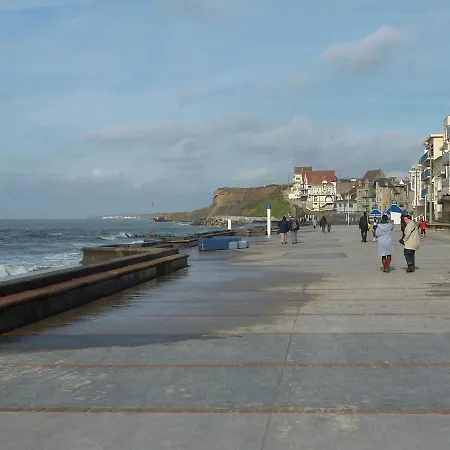 Appartement Wimereux - Opaalkust Met Frontaal Zeezicht Exterior photo